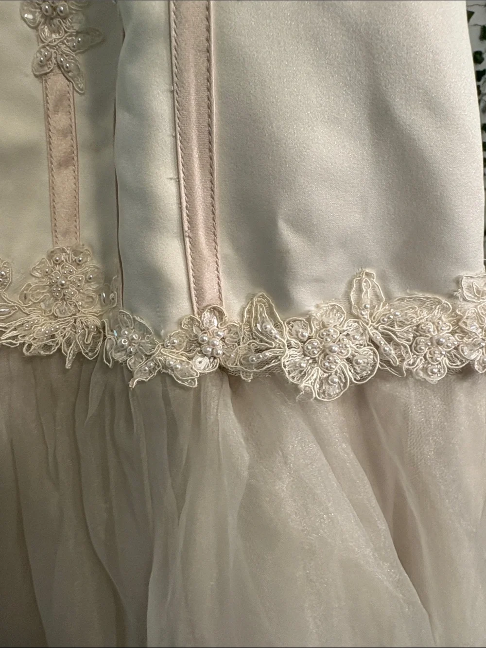 Size 10 David’s Bridal style # h229e ivory rum flower girl dress - Picture 12 of 13